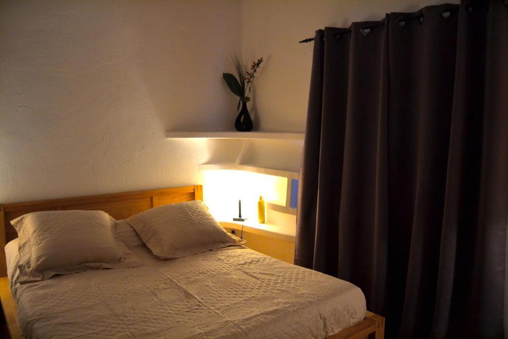 Auberge D'Anais Entrechaux Zewnętrze zdjęcie